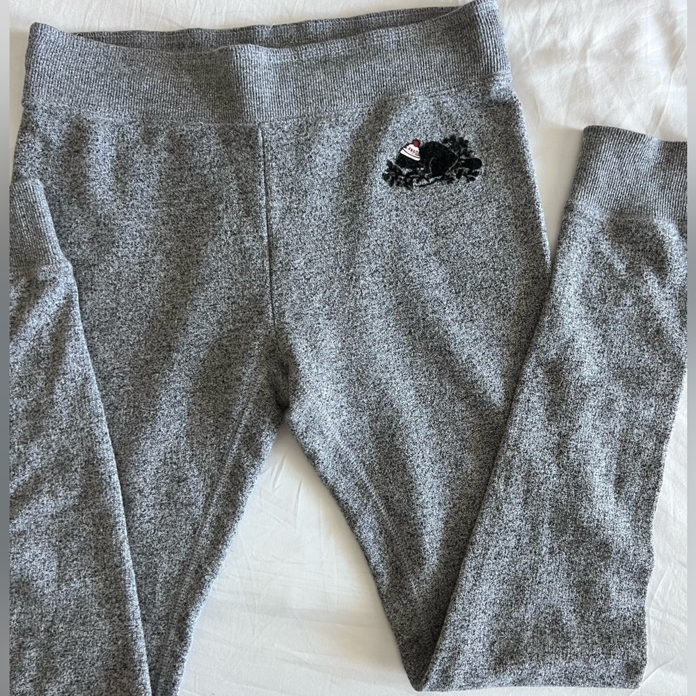 Rarely Worn Like New Roots Sweat Pants: Small- Winter Special